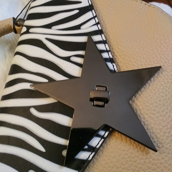 Nikky Beige Handbag - Picture 9 of 10